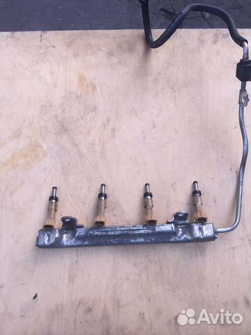 Форсунка топливная Тойота Аурис Toyota Auris