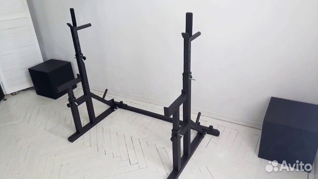 Стойки для штанги со страховкой черные новые Стойки для штанги со страховкой черные новые