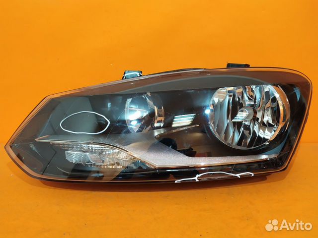 Фара левая Volkswagen Polo 5 2009-2020