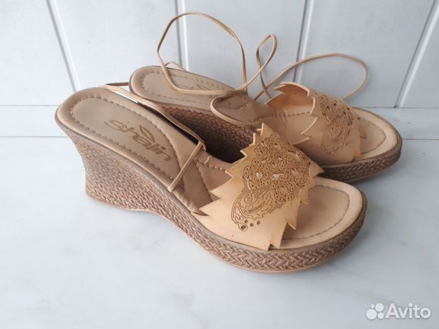 Босоножки Shalin кожаные