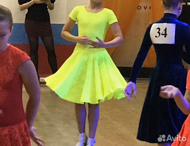 Рейтинговое платье для бальных танцев Рейтинговое платье для бальных танцев