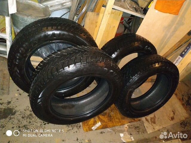 Комплект зимних шин 235/60 R18 Комплект зимних шин 235/60 R18