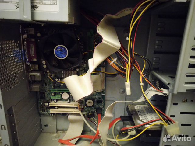 Продаю системный блок Windows XP