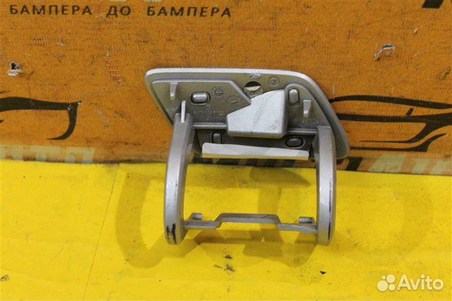 Крышка форсунки омывателя фар передняя левая Крышка форсунки омывателя фар передняя левая