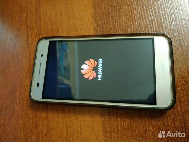 Телефон huawei y3 Телефон huawei y3