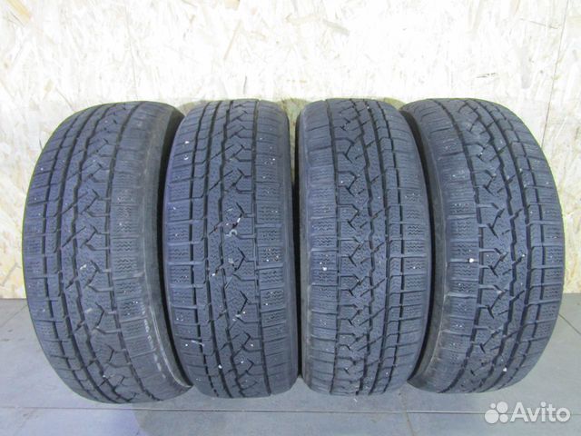 Зимние шины бу kumho I ZEN RV 225/60 R17 нешипо Зимние шины бу kumho I ZEN RV 225/60 R17 нешипо