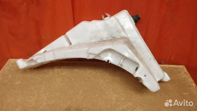 Бачок омывателя Range Rover Sport 2 L494