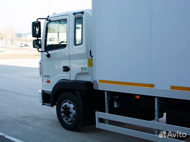 Hyundai HD 120