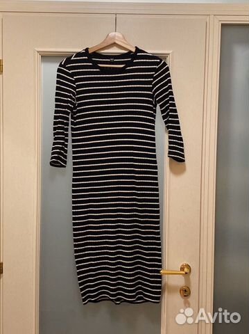 Платье Uniqlo Платье Uniqlo
