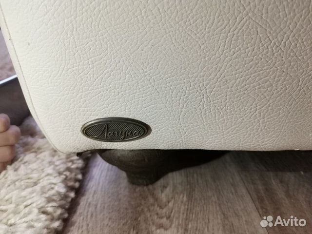 Продаю диван с креслом