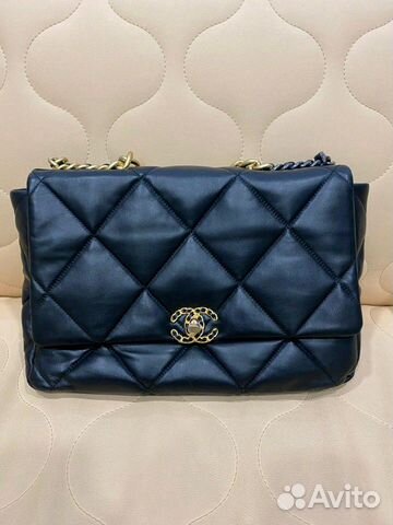Сумка Chanel 19 Maxi 36 см