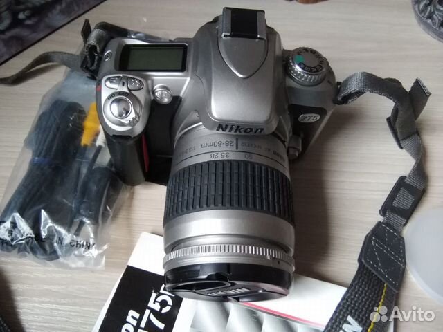 Пленочный фотоаппарат Nikon F75 Пленочный фотоаппарат Nikon F75