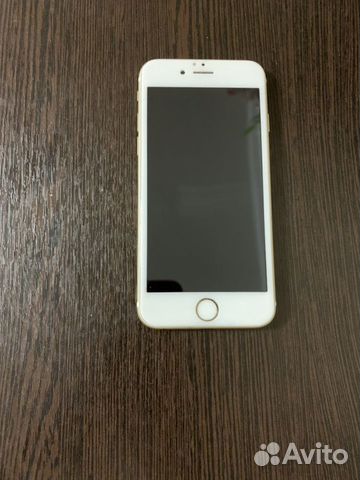 Телефон iPhone