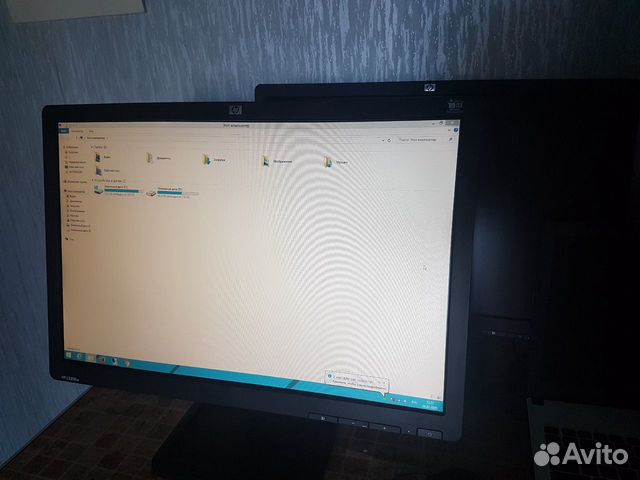 Монитор 22 дюйма HP L2208W, экран в отл. состоянии
