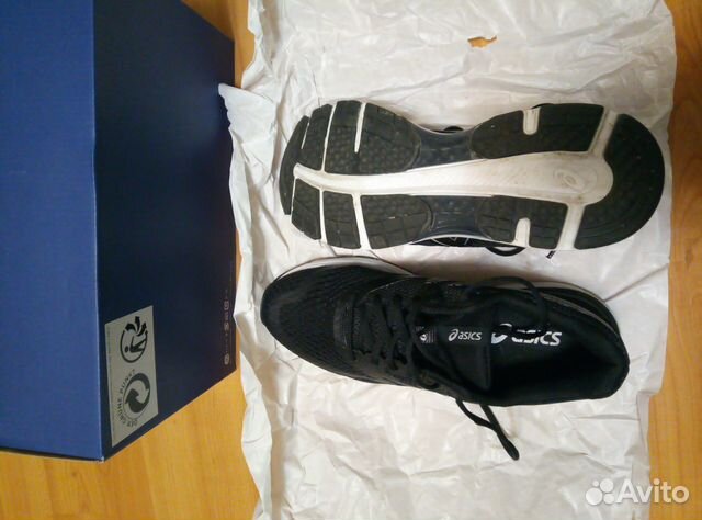 Кроссовки Asics