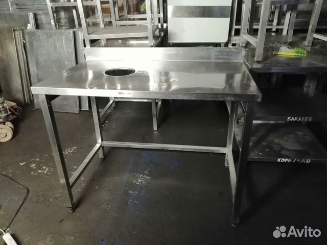 Стол из нержавейки отверстием 1200/700 Стол из нержавейки отверстием 1200/700