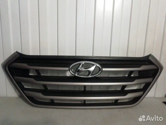 Решетка радиатора передняя верхняя Hyundai Tucson
