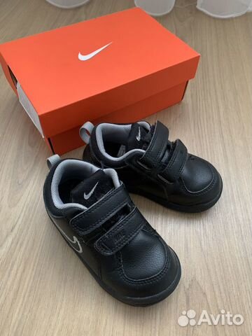 Детские новые кожаные кроссовки Nike новые 13,5 см