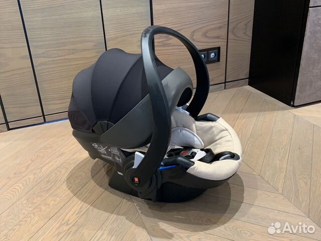 Автокресло Stokke IZI Go Modular by BeSafe Автокресло Stokke IZI Go Modular by BeSafe