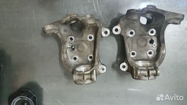 Поворотный кулак передний BMW e60
