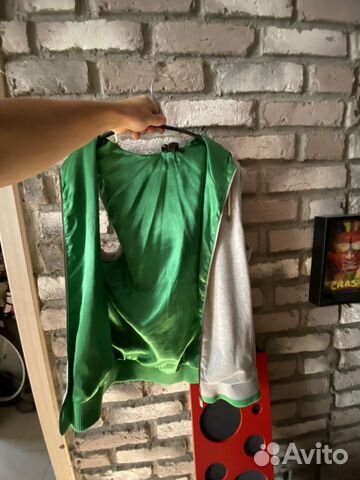 Жилетка красивая размер М (bikkembergs)