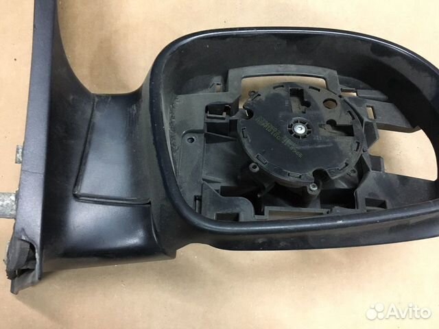 Корпус зеркала правый Mercedes W639 Корпус зеркала правый Mercedes W639
