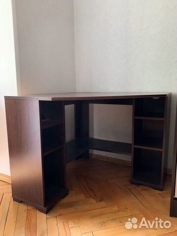 Угловой стол