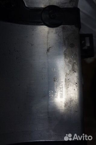 Накладка панели радиатора Porsche Macan