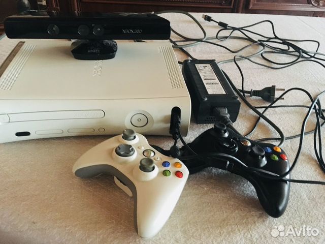 Xbox360, 2 геймпада, kinekt Xbox360, 2 геймпада, kinekt