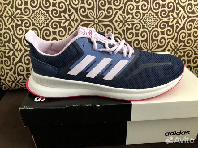 Кроссовки Adidas новые Кроссовки Adidas новые