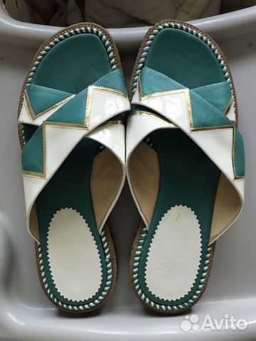 Шлепанцы тапочки сланцы Италия christian louboutin Шлепанцы тапочки сланцы Италия christian louboutin