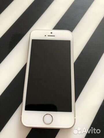 Телефон iPhone 5s 16гб Gold Телефон iPhone 5s 16гб Gold