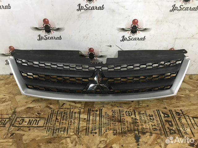 Решетка радиатора Mitsubishi Outlander XL CW5W Решетка радиатора Mitsubishi Outlander XL CW5W