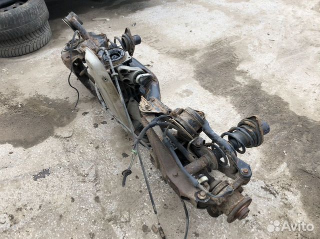 Задний подрамник в сборе на Volkswagen Passat b5+