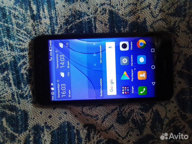 Телефон huawei Y3
