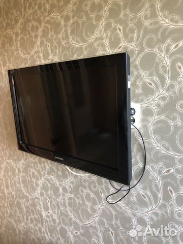 Телевизор samsung LE32C630K1W + тв приставка + кро Телевизор samsung LE32C630K1W + тв приставка + кро