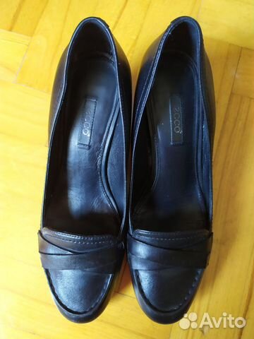 Классические черные туфли Ecco