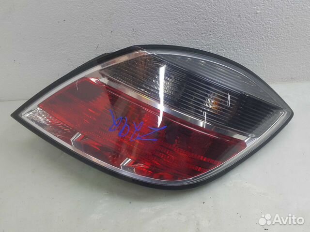 Фонарь задний правый Opel Astra H Фонарь задний правый Opel Astra H