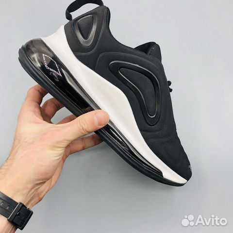 Кроссовки Nike Air Max 720 черные с белым Кроссовки Nike Air Max 720 черные с белым