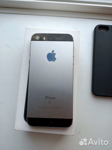 Телефон iPhone se на 32GB Телефон iPhone se на 32GB