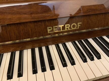Пианино Петрофф