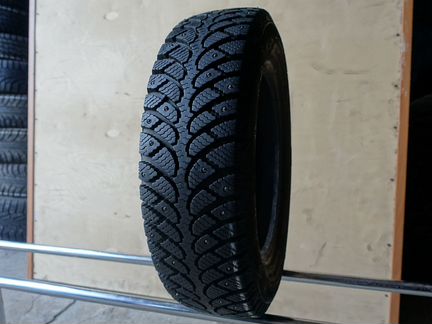 225 60 16 Nokian Hakkapeliitta-4 rf74T XL