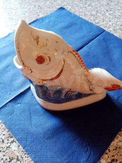 Фарфоровая статуэтка рыба