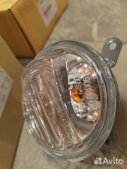 Поворотный сигнал D-MAX 2020+ в бампер