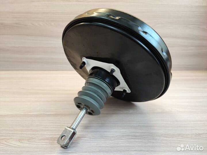 Вакуумный усилитель Renault Duster