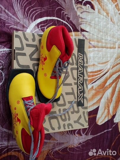 Продаются новые зимние лыжные ботинки