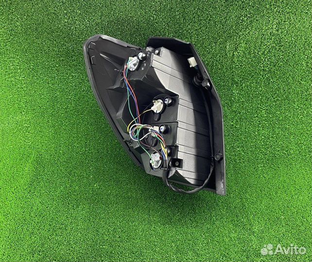 Фонарь правый Captiva 11-13