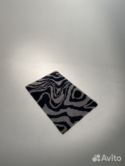 Тафтинговый ковер ручной работы