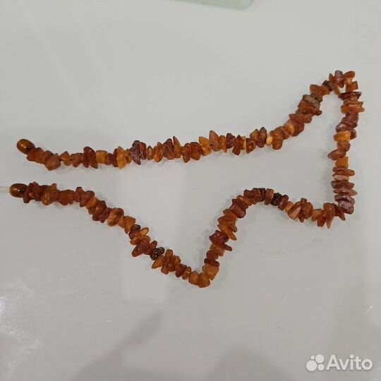 Бусы. Необработанный янтарь