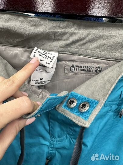 Сноубордичнский костюм пуховик куртка и штаны